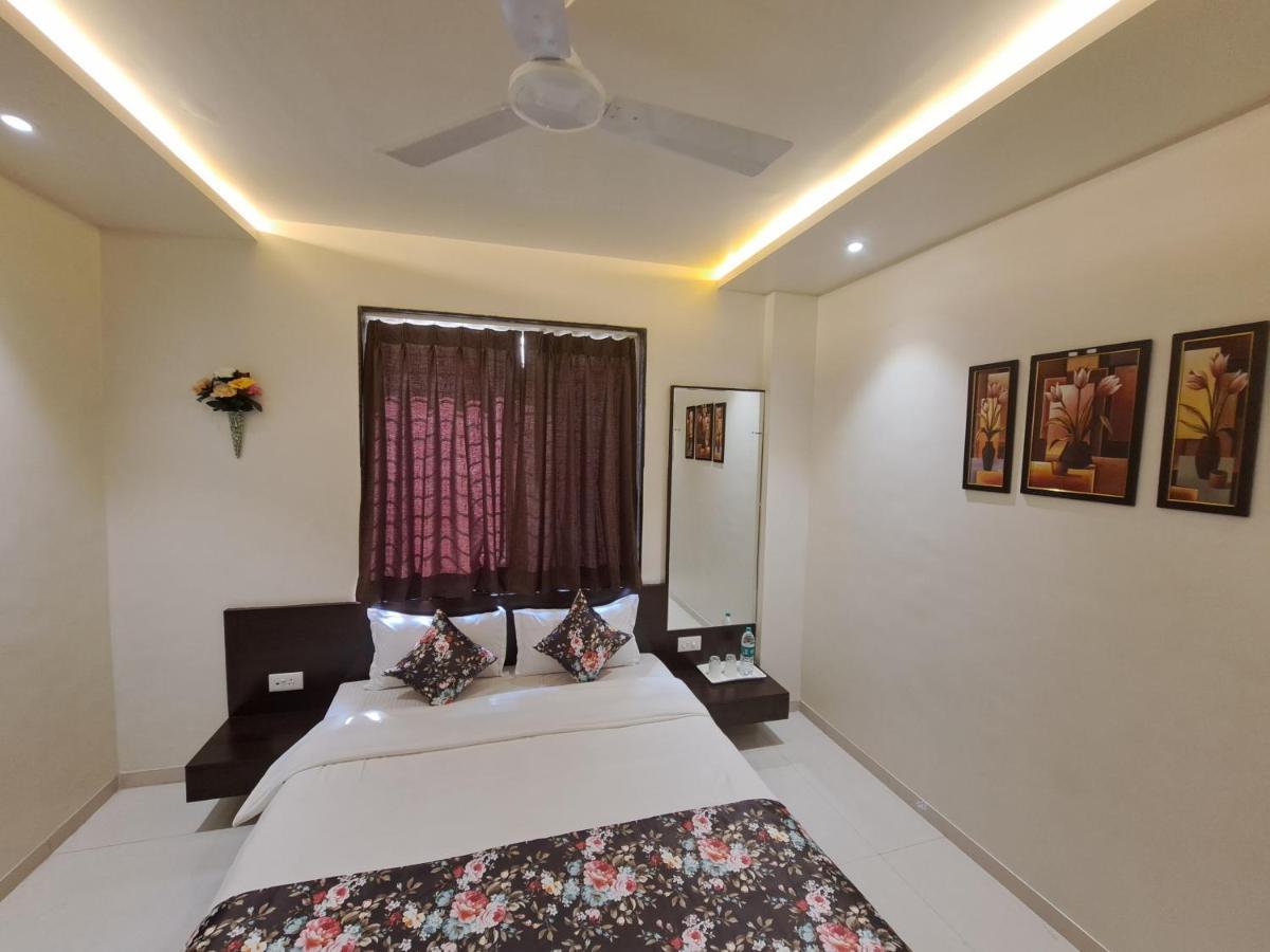 Bouquet Residency Hotel Nashik Exterior foto